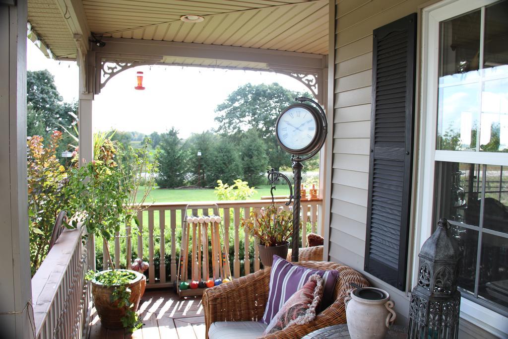 Serenity Ranch Bed & Breakfast Ancaster Dış mekan fotoğraf