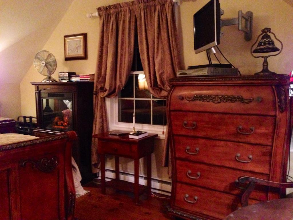 Serenity Ranch Bed & Breakfast Ancaster Oda fotoğraf