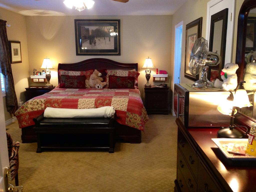 Serenity Ranch Bed & Breakfast Ancaster Dış mekan fotoğraf