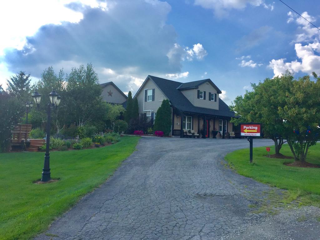 Serenity Ranch Bed & Breakfast Ancaster Dış mekan fotoğraf