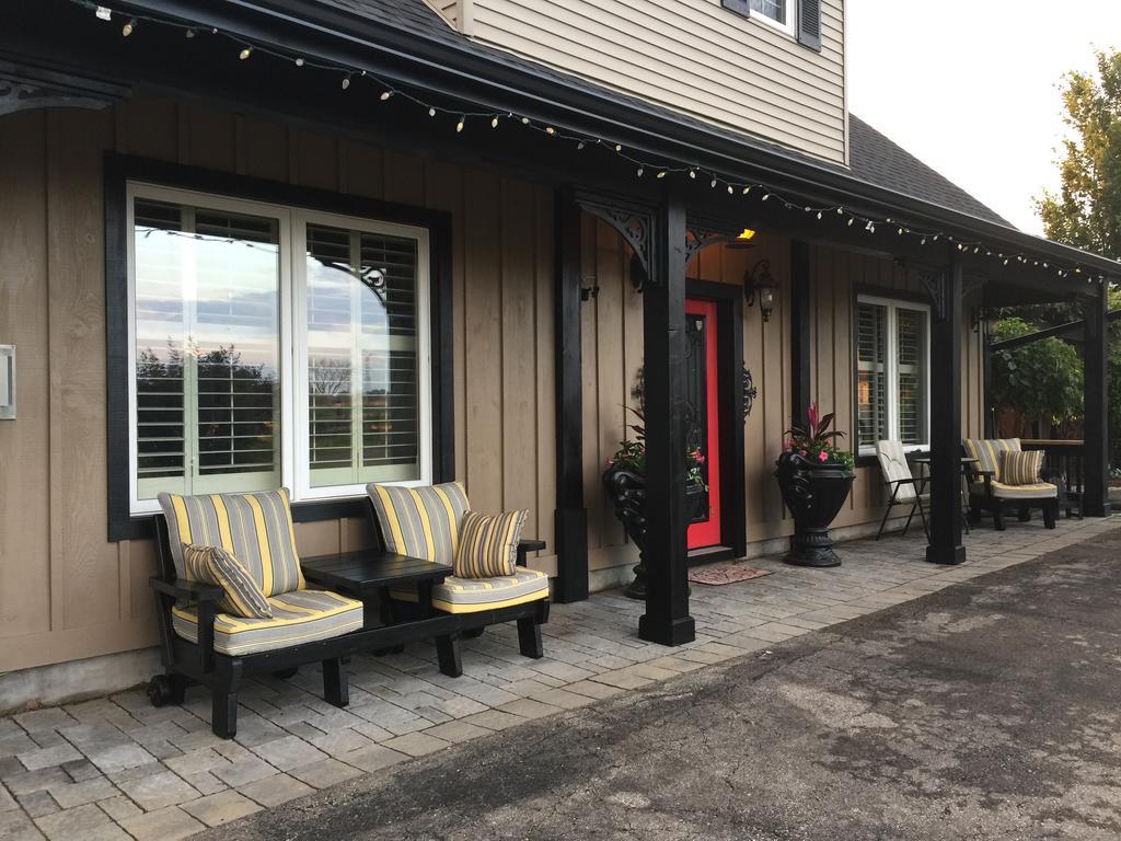 Serenity Ranch Bed & Breakfast Ancaster Dış mekan fotoğraf